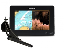 фото Raymarine AXIOM 7 DV, Multi-function 7" Display with integrated DownVision, 600W Sonar including CPT-100DVS transducer